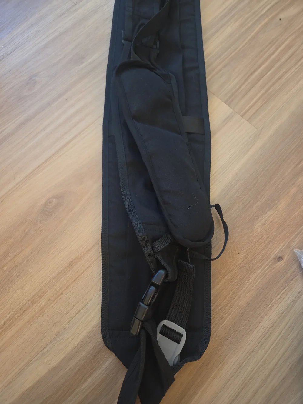 NWOT- Sling Carrier In Black- By Zeechan- 51-59 inches